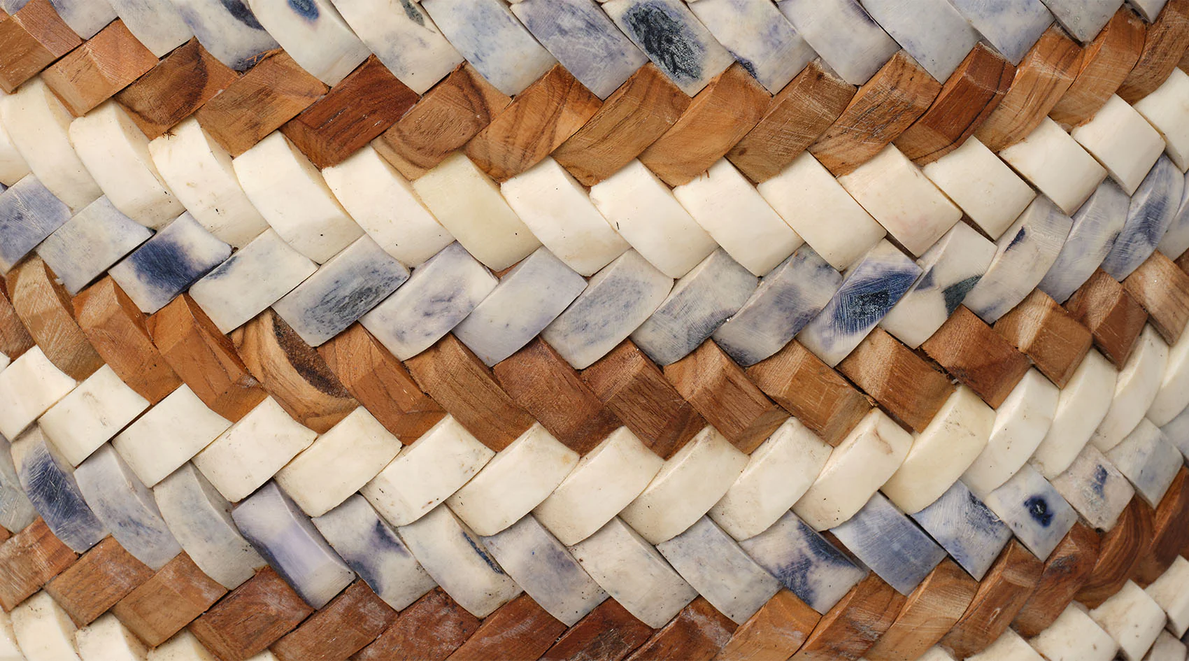 Interwoven Side Table - Image 4